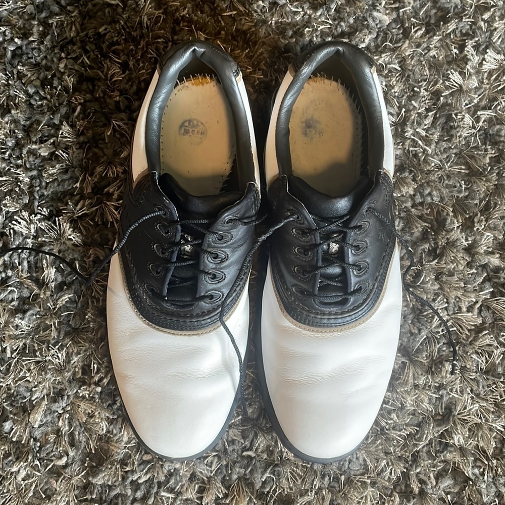FootJoy Contour Series Golf Shoes, Black/White, Men's 9.5 pre-owned